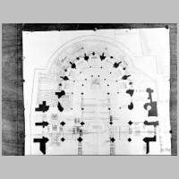 Plan de la crypte, avec retouches par Formige, photo Emmanuel-Louis Mas.jpg